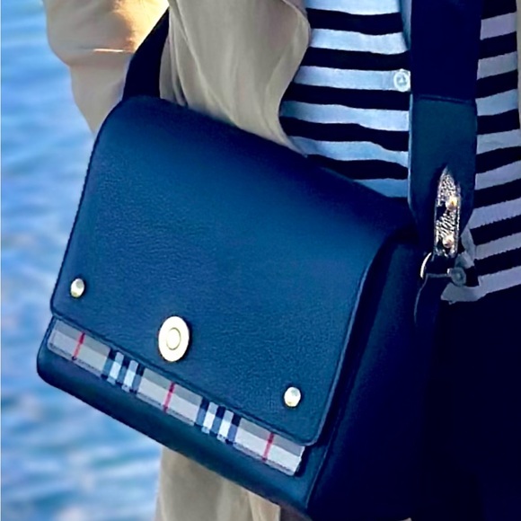 Burberry Crossbody - Picture 2 of 4